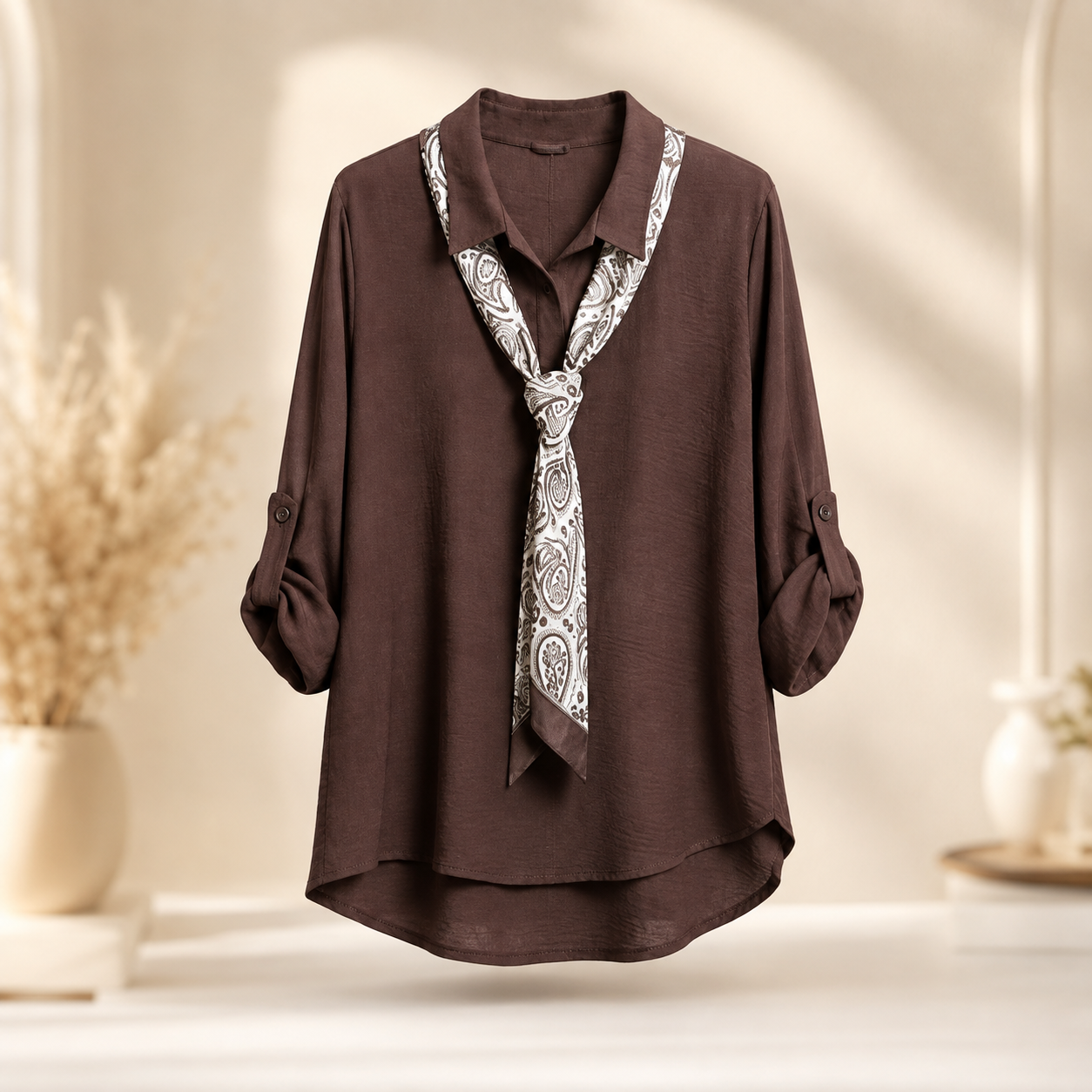 Blusa Fluida com Lenço Paisley