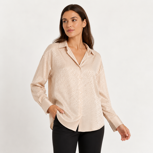 Camisa Acetinada com Padrão Texturado – Bege, Branco ou Preto